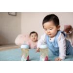 Dễ dàng cho bé bú sữa mẹ