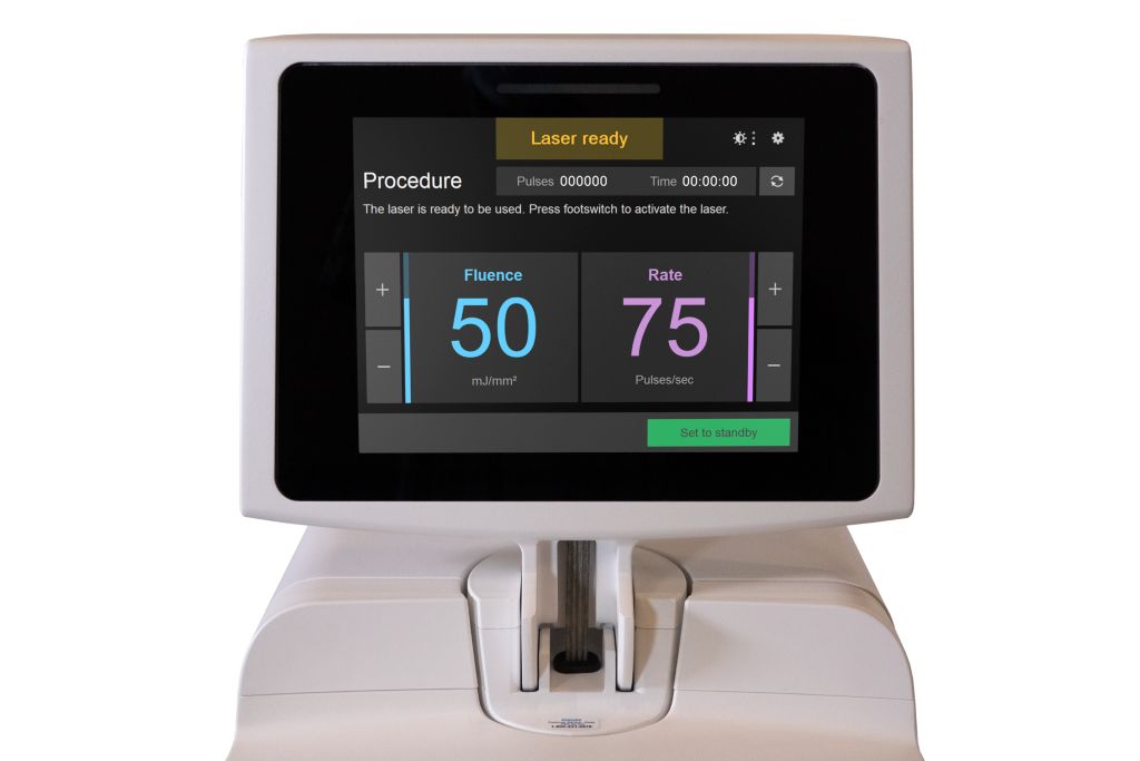 Simple, directed workflow with large touchscreen controls make the case easy to set up.