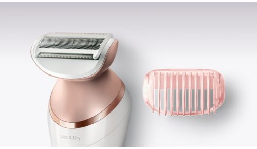 Shaving head and trimming comb for a close shave