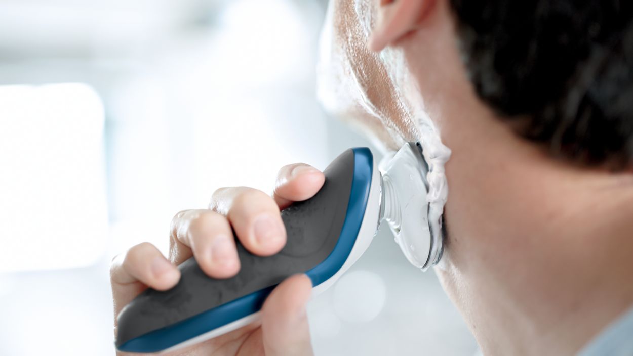 Shaver series 7000 ウェット＆ドライ電気シェーバー S7520/26