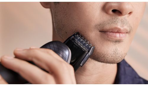 Regolabarba ad aggancio con 5 impostazioni di lunghezza