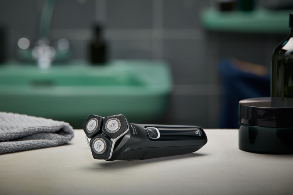 Strenghtened with palladium for longer shaver lifetime