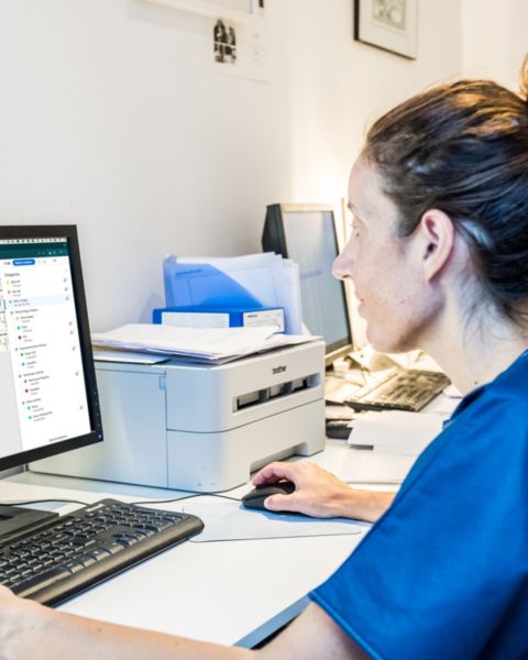 woman using a computer
