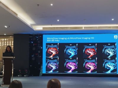 Cô Shetty Navia giới thiệu các tính năng siêu âm mới của Philips tại VSUM