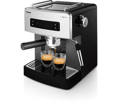 Manuálny espresso kávovar s jednoduchým používaním