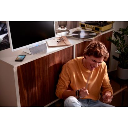 Ултратънък Full HD LED смарт телевизор