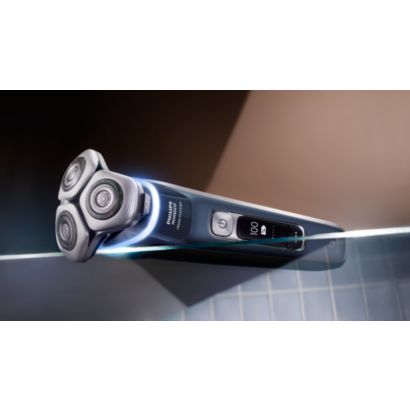 Norelco i9000 Prestige Wet&Dry Electric Shaver with SenseIQ XP9201