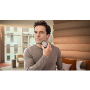 Philips Shaver 700 Series Kompakter, elektrischer Nass- und Trockenrasierer