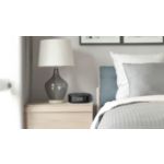 Ärgake kristallselge raadioheli saatel