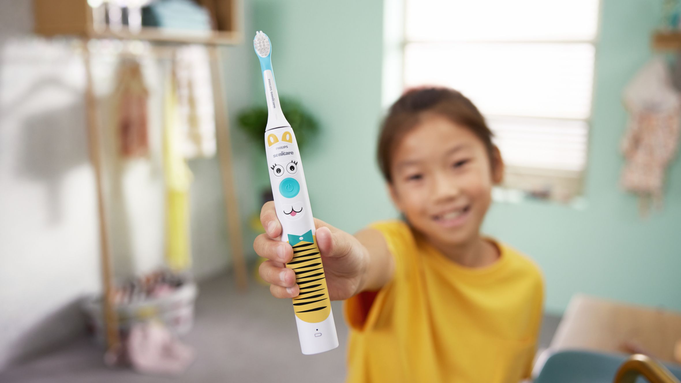 Produktbild der Philips Sonicare DiamondClean 9000 in einem Badezimmer.