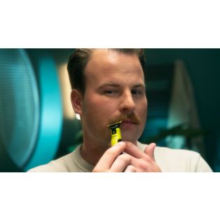 OneBlade 360 with connectivity Waterproof trimmer and shaver with adjustable comb
