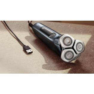 i9000 Wet & Dry Electric Shaver with SkinIQ