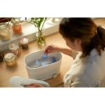 Adapta-se confortavelmente às curvas naturais do rosto do bebê