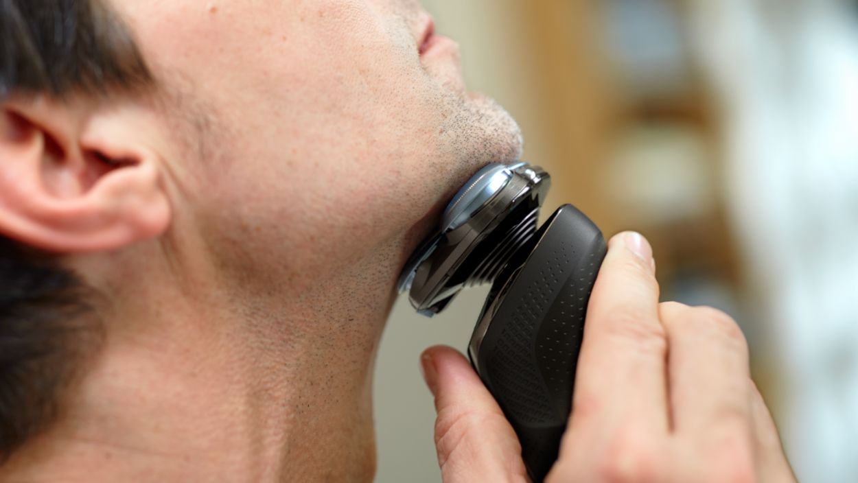 Shaver series 6000 ウェット＆ドライ電気シェーバー S6680/26 | Philips