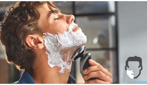 Aquatec gives you a comfortable dry or refreshing wet shave