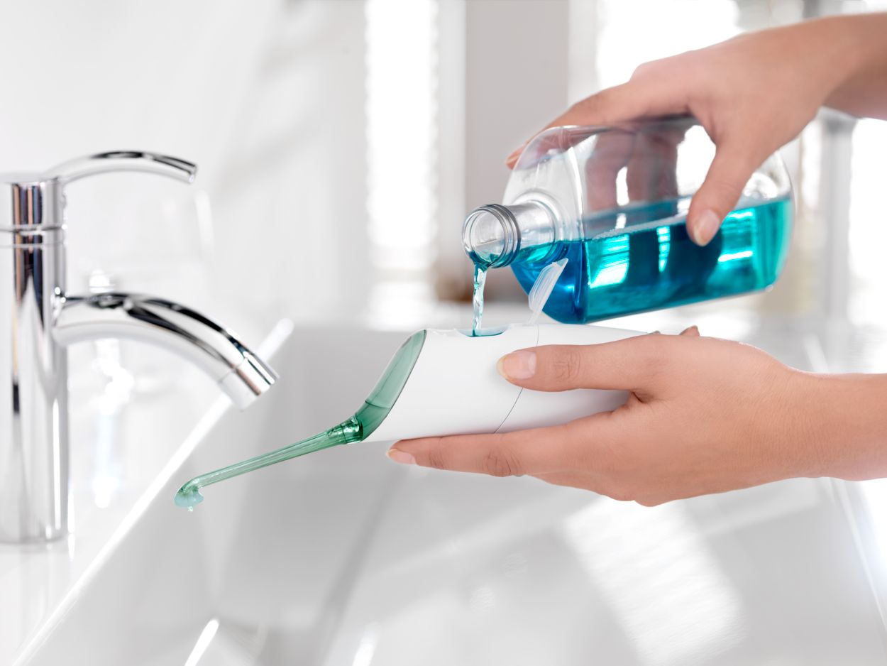 人気絶頂 【12】PHILIPS エアーフロス 歯垢除去 sonicare 口腔洗浄機器