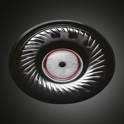 Controladores de 40 mm para una potencia de 2500 mW, garantizan música sin distorsiones