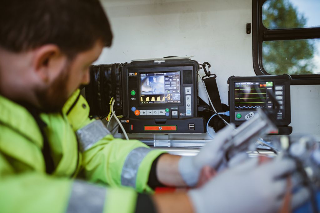 Tempus ALS (Tempus Pro, Tempus LS) in a prehospital environment for emergency response