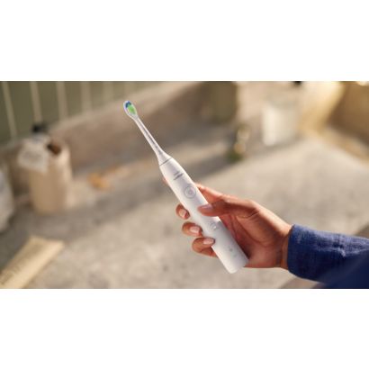 Superior plaque removal and whiter teeth*