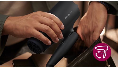 Impugnatura pieghevole per riporre facilmente l'apparecchio