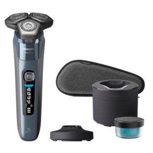 Shaver Series 8000 Wet and Dry electric shaver