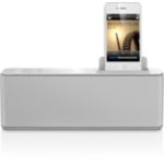 Nautige muusikat oma iPodist või iPhone'ist.