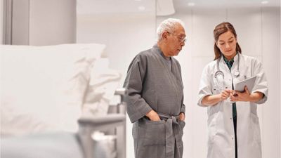 Patient consulting with doctor using a screen