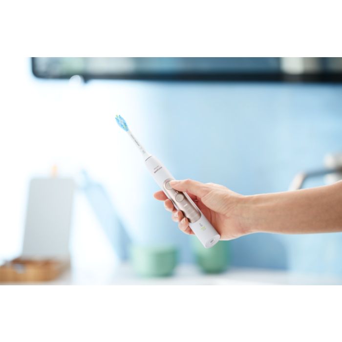ExpertClean 7700 Sonic electric toothbrush with app HX9630/18