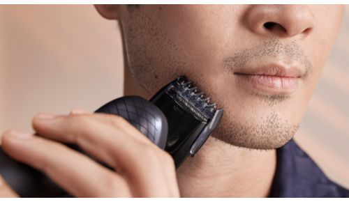 Regolabarba ad aggancio con 5 impostazioni di lunghezza