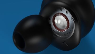 Detailed, expansive sound with rich powerful bass