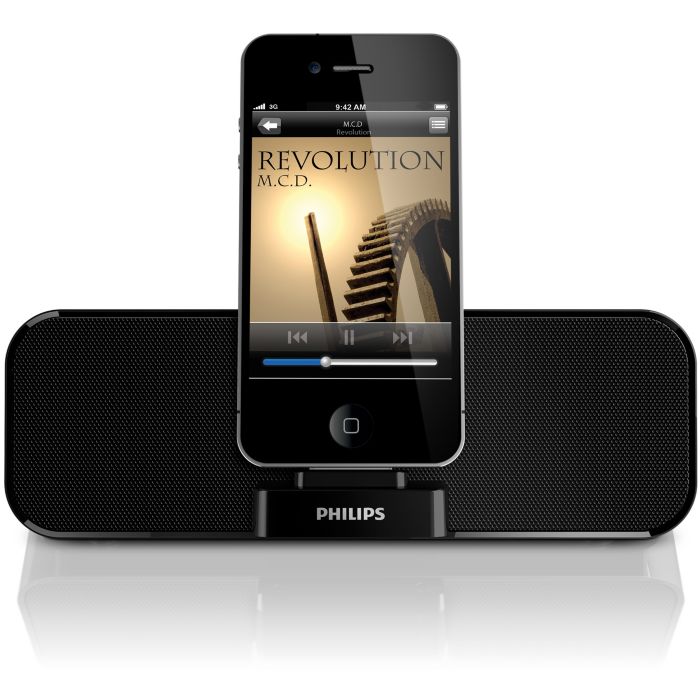 Enjoy music from your iPod/iPhone