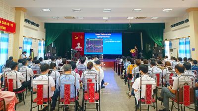 Các bác sĩ tham dự khóa đào tạo siêu âm tim tại Thanh Hóa