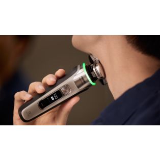 i9000 Prestige Wet & Dry Electric Shaver with SkinIQ