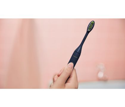 Philips One by Sonicare 乾電池式電動歯ブラシ HY1100/34 | Philips