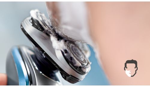 Get a comfortable dry or refreshing wet shave with Aquatec
