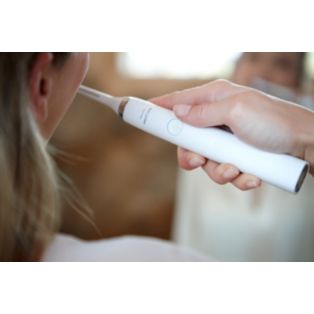 Sonicare DiamondClean Sonic electric toothbrush