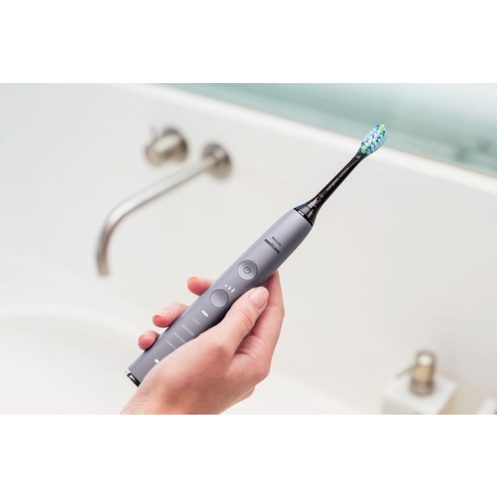 DiamondClean Smart Sonic electric toothbrush with app HX9924/46