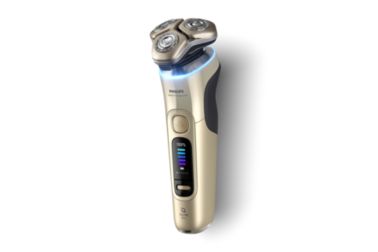 Drėgno ir sauso skutimo skustuvas su „SkinIQ Pro“