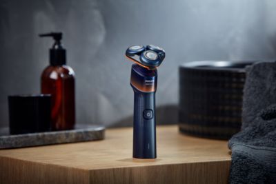 バスルームカウンターにディスプレイされたフィリップスシェーバー5000X