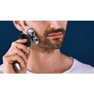 Shaver S9000 Prestige Wet and dry electric shaver, Series 9000