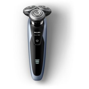 Shaver series 9000 wet & dry electric shaver with SmartClean PLUS