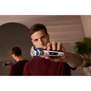 i9000 Prestige Wet & Dry Electric Shaver with SkinIQ