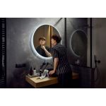 Close shave. Extra skin protection*