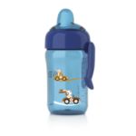 Non-spill valve keeps cup hygienic anywhere