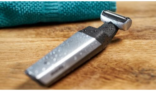 Hautfreundlicher Bodygroom im Lieferumfang enthalten, 100 % wasserfest