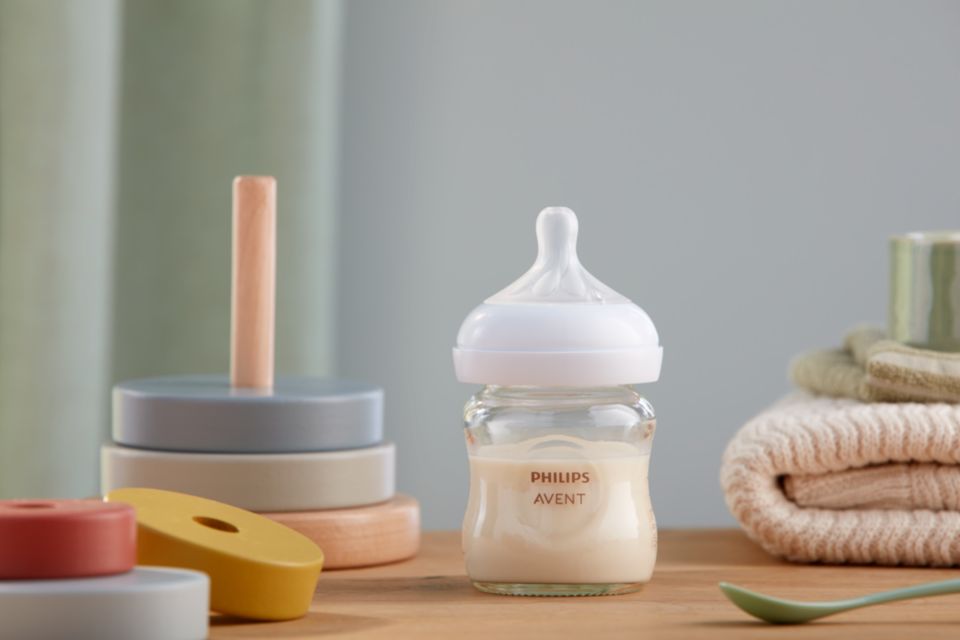 Philips AVENT Glass Natural Baby Bottle with Natural Response Nipple,  Clear, 8oz, 4pk, SCY913/04 : Precio Guatemala