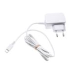 Povezuje monitor za bebe sa strujnom utičnicom