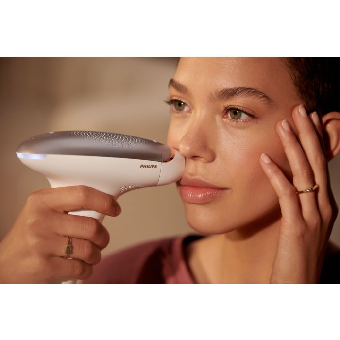 Philips Lumea IPL 7000 Series IPL hair removal device go 12 months hair free BRI923 00 Philips