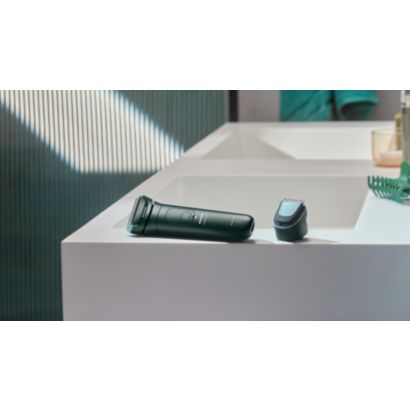 Complete, versatile body and intimate grooming