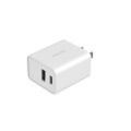 壁掛式充電器搭配 2 USB-C 與 USB-A 埠